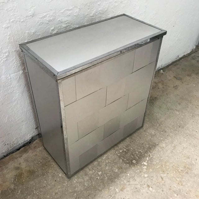 Mid-Century Modern Woven Aluminum Laundry Hamper Chest For Sale - Image 3 of 8