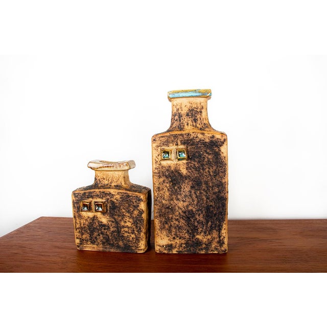 Grand : h : 30cm – l : 14 cm - p : 7 cm / petit : h : 18 cm – l 14 cm – p : 7 cm. This piece has an attribution mark, i am...