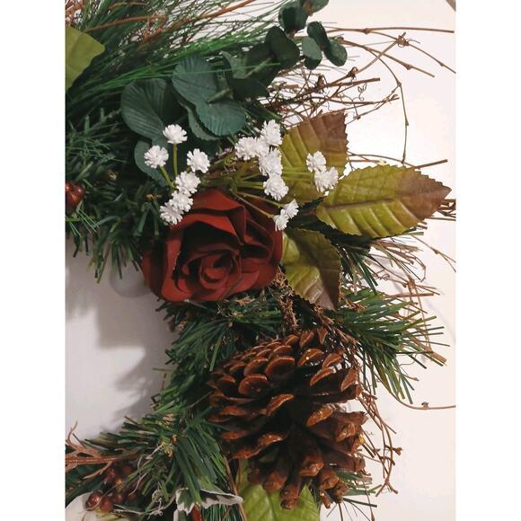 Elegant Victorian Roses Winter Door Wreath Holiday Decor Christmas Arrangement‎ For Sale - Image 11 of 12