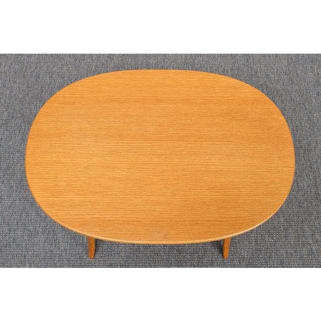 1960s Ovalen Side Tables in Oak by Carl Malmsten for Carl Löfving, Sweden, 1960s, Set of 2 For Sale - Image 5 of 13