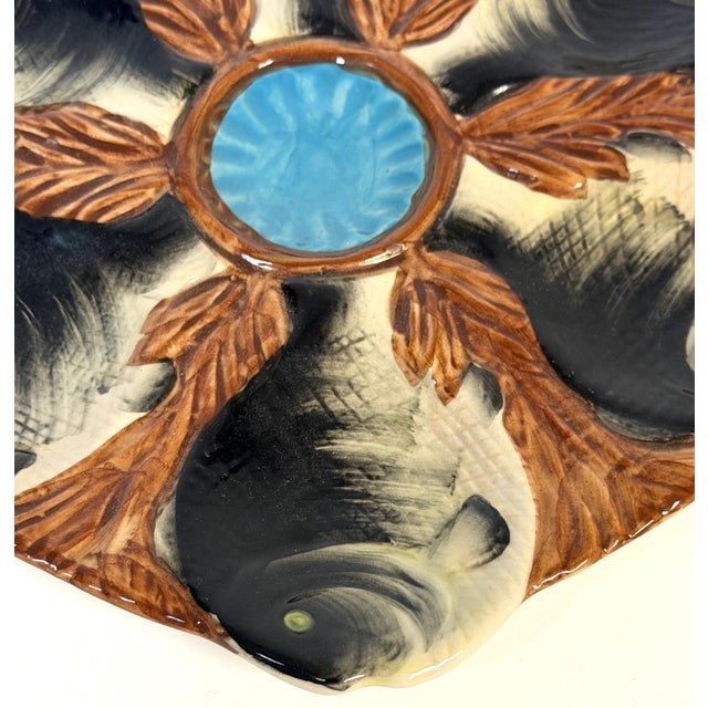 English Majolica Fish Head Oyster Plate in the Style of Mintons or George Jones For Sale - Image 10 of 12