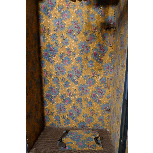 Gold Fitted Steamer Cabin Wardrobe Portmanteau by Lg Paris, 1900s For Sale - Image 8 of 13
