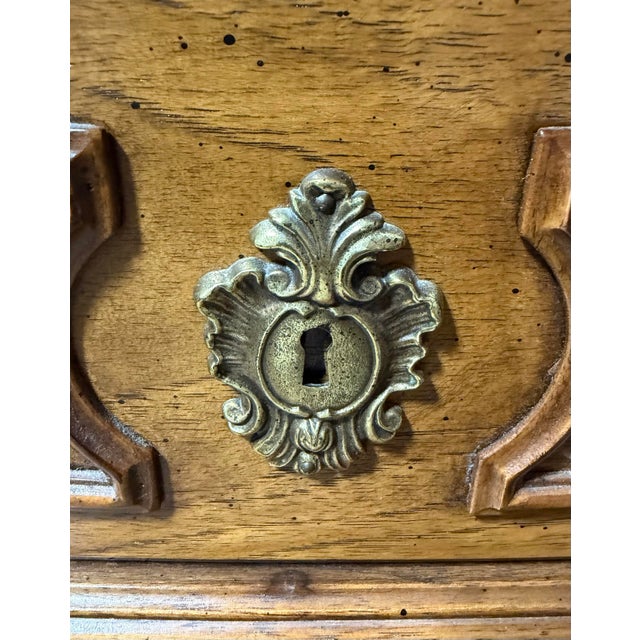 Thomasville Vintage Thomasville Camille Country French Chest-on-Chest, Model 11411-320 For Sale - Image 4 of 8