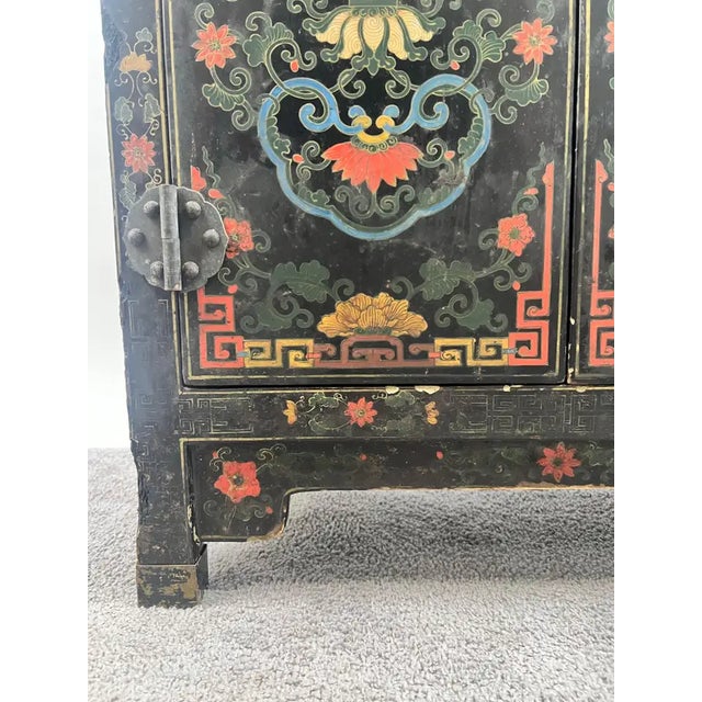 Black Vintage Asian Black Lacquered Cabinet or Chest With Hand-Painted Floral Motif For Sale - Image 8 of 14