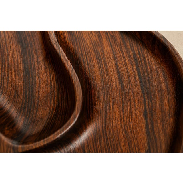 Brown 1960s Brazilian Mid-Century Modern Sculptural Platter in Solid Jacarandá Rosewood For Sale - Image 8 of 16