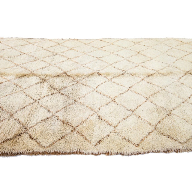 1960s Beige Vintage Moroccan Handmade Tribal Wool Rug For Sale - Image 5 of 12