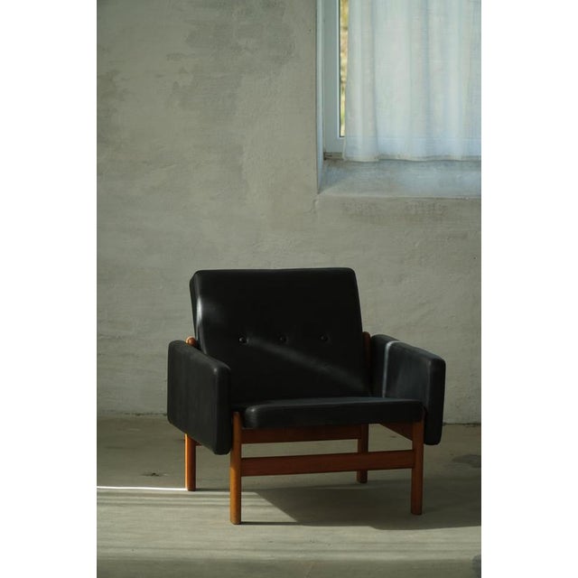 Easy Chair in Oak and Leather by Jørgen Bækmark for FDB Møbler, Denmark, 1960s For Sale - Image 15 of 18