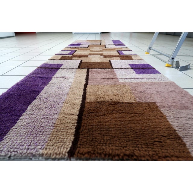 French 1970s, Vintage French Savonnerie Runner Modernist Design 2.9' X 8.5' For Sale - Image 3 of 13