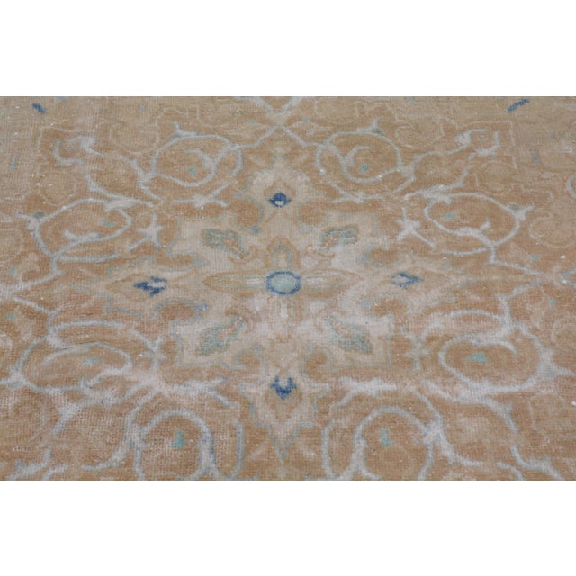 Vintage Turkish Anatolian Hand Knotted Wool Rug, 9'8"x13''2" For Sale - Image 4 of 4