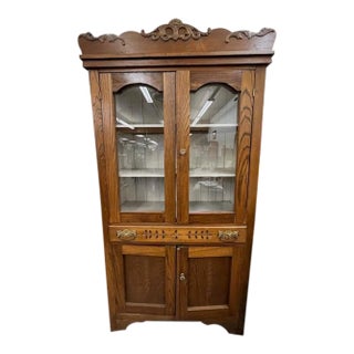 Early 20th Century Antique Oak Cabinet For Sale