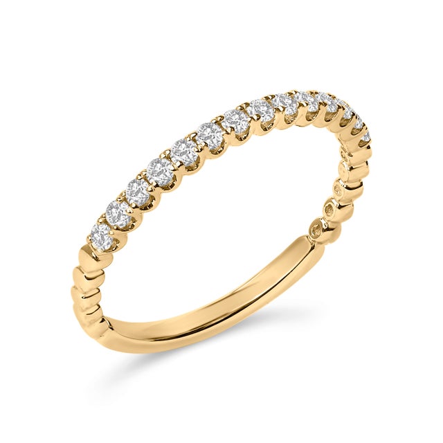 Contemporary 14K Yellow Gold 1/4 Cttw Round Diamond Prong Set Wedding Band - Size 8 For Sale - Image 3 of 6