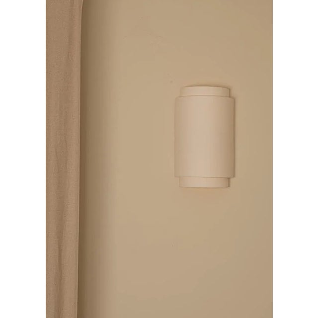 Duono cotton wall sconce by simone & marcel dimensions: d 12 x w 24 x h 38 cm. Materials: cotton. up to 250v (europe/uk...