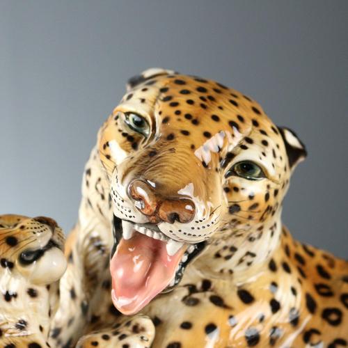 Ceramic Leopard with Cub from Ronzan For Sale - Image 3 of 9