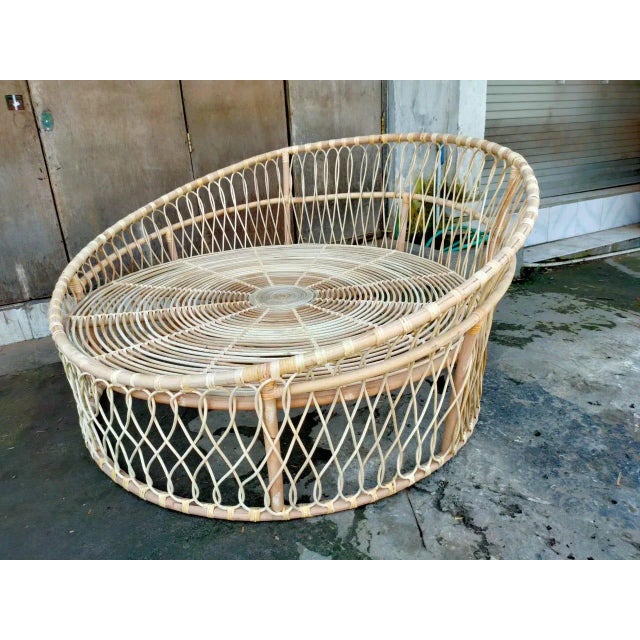 Natural Rada loop hand woven round lounge chair. Beautiful piece for use indoors or outdoors (under covered area...