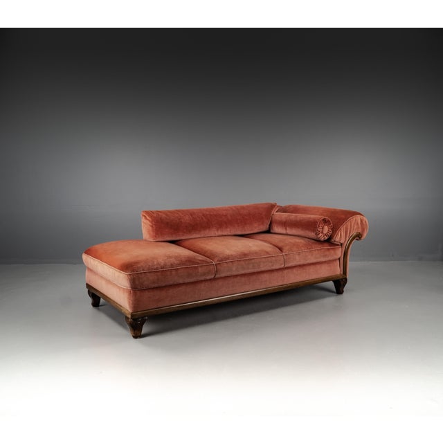 Large rose Art Deco chaise longue with two loose cushions, canape or recamiere with a sturdy beech wood frame and spring...