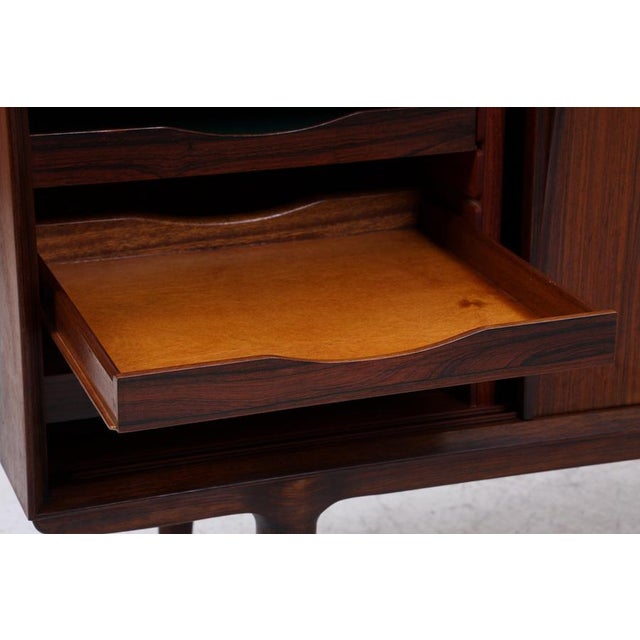 Mid-Century Model 19 Highboard in Rosewood from Omann Jun, 1960s For Sale - Image 12 of 18