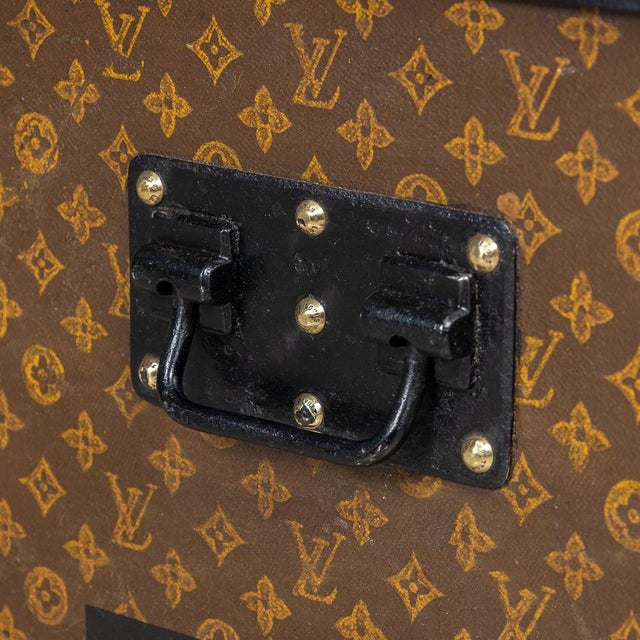 Brown Antique 20th Century Courier Trunk in Monogram Canvas from Louis Vuitton, France, 1910s For Sale - Image 8 of 18