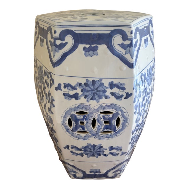 Late 20th Century Blue and White Chinoiserie Porcelain Garden Stool For Sale