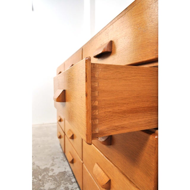 1930s Vintage Shop Display Cabinet in Oak, 1930s For Sale - Image 5 of 18