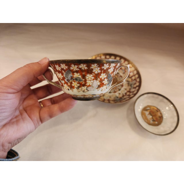 Mid 19th Century Antique Signed Moriage Japanese Tea Cup, Saucer and Lid/Tea Bag Rest. For Sale - Image 5 of 10
