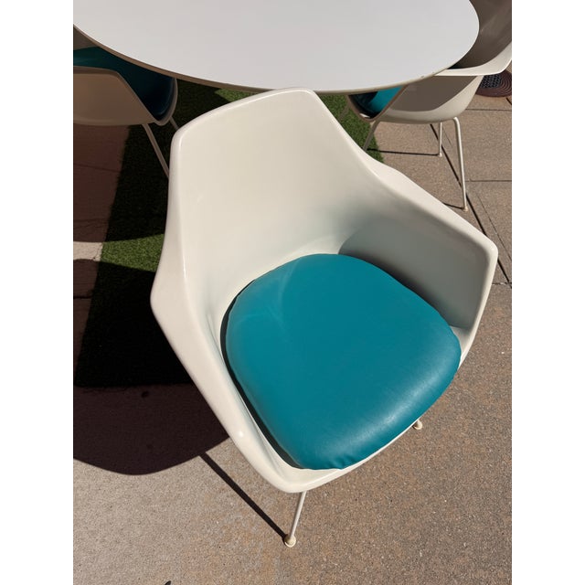Restored Space-Age Mid-Century Modern Burke Inc. 5-Piece Dining Set (Rare Rod-Legs) For Sale - Image 12 of 18