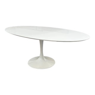 Eero Saarinen Style Oval Tulip Dining Table For Sale