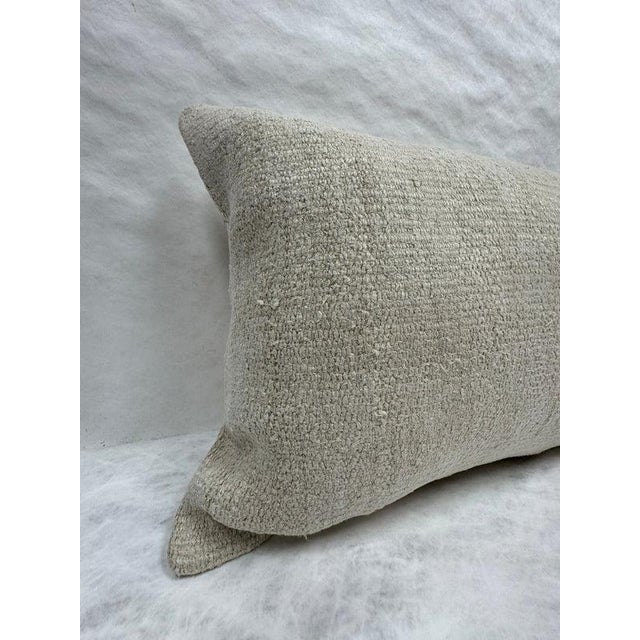 Contemporary Turkish Hemp Pillow Cushion Natural Beige Pillow Cushion Cover 16" x 24" For Sale - Image 3 of 4