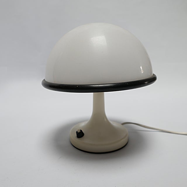 Vintage Mushroom Lamp in Plastic, 1970s For Sale - Image 4 of 5