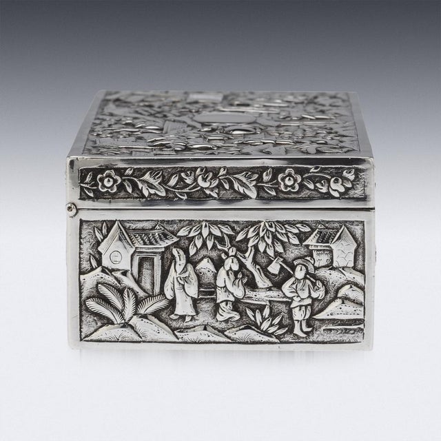 19th Century Chinese Solid Silver Aristocratic Processions Scene Box, 1870 For Sale - Image 4 of 18
