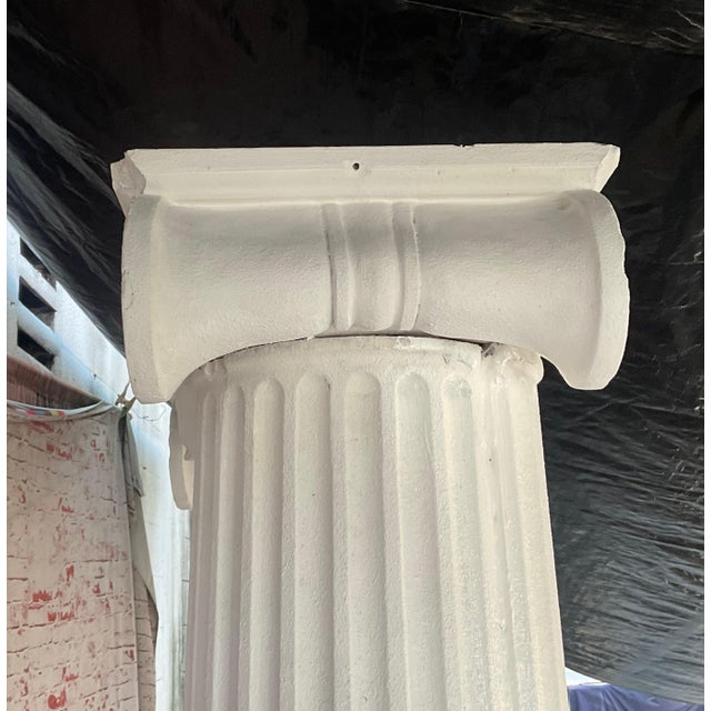 Early 20th Century Neoclassical Ionic-Style Fluted White Carved Wood Architectural Columns, a Pair For Sale - Image 5 of 15