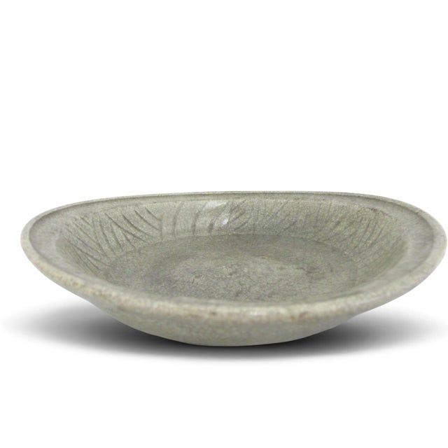 Thai Southeast Asian Sawankhalok Sukhothai Style Celadon Crackle Pottery Bowl For Sale - Image 9 of 11