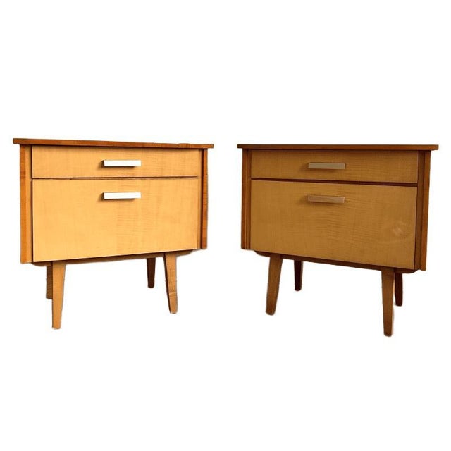 Add a stylish retro touch to your bedroom with this beautiful set of two original Mid-Century Modern Danish design bedside...