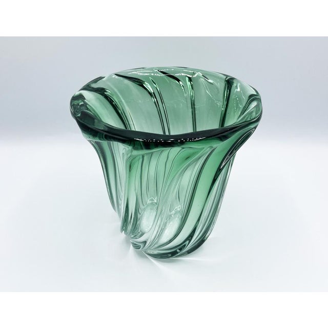 This vintage vase from the 1950s/60s by Val Saint-Lambert is an exceptional piece of glass art produced in Belgium. This...