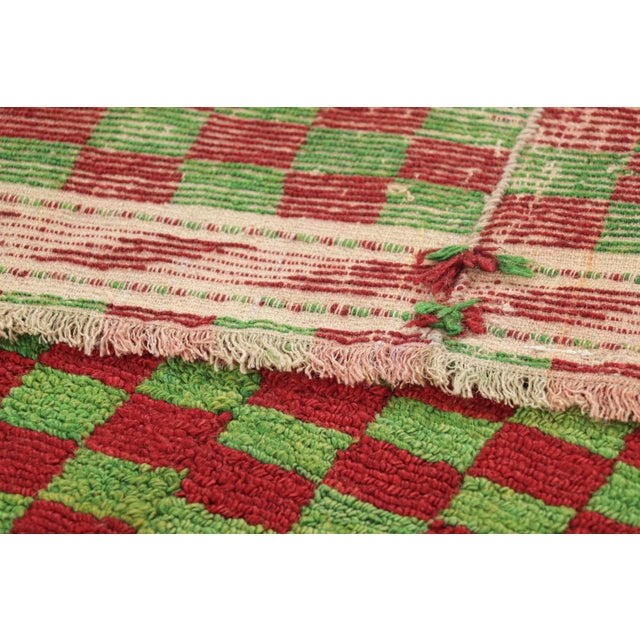 Textile Vintage Tulu Rug in Green and Red Checkered Pattern - Rug & Kilim For Sale - Image 7 of 7