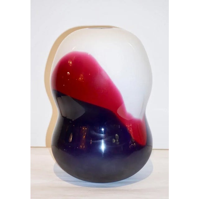 Glass Formia 1980 Italian Vintage Purple Blue White Murano Glass Modern Design Vases - Set of 2 For Sale - Image 7 of 12