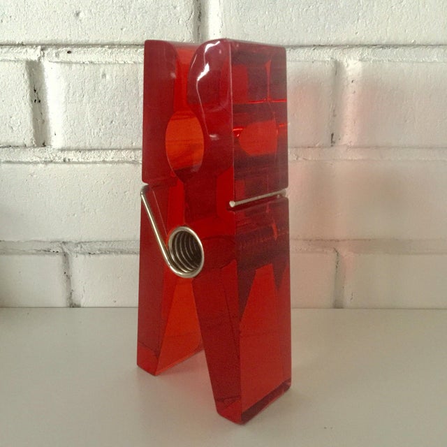 Wouldn’t we all love our coolest things in giant size. Well here’s a fun piece in all its Pop Art splendor. A giant...