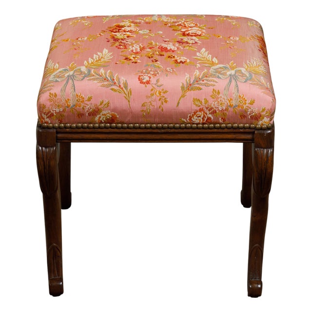 English 1820s Mahogany Stool with Floral Themed Upholstery and Cabriole Legs For Sale