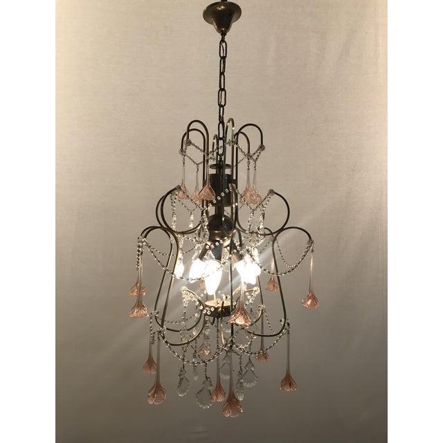 - Chandelier with pink handblown Murano glass flowers - Height with chain and canopy: 86 cm - Requires 3x E14 bulbs...