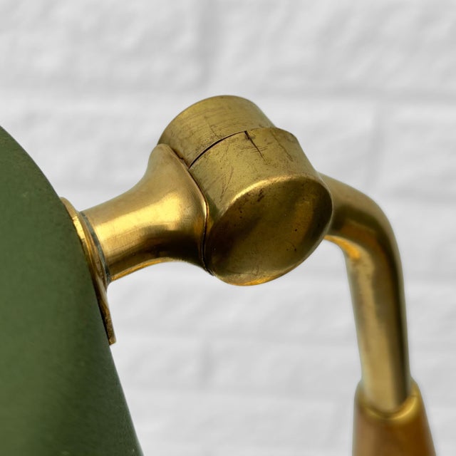 32966 Desk Lamp in Brass & Elm by Bertil Brisborg for Nordiska Kompaniet, Sweden, 1950s For Sale - Image 9 of 15