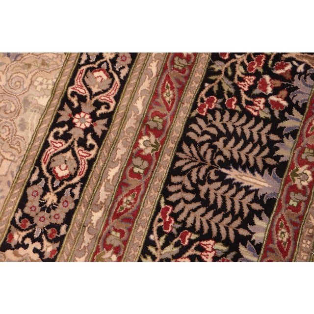 1990s Art Nouveau 1990's Pak-Persian Beige/Black Wool Rug - 6'1'' X 8'11'' For Sale - Image 5 of 9