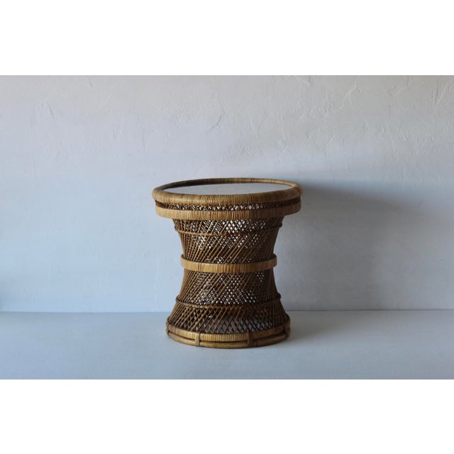 Boho Chic 1970s Ficks Reed Style Bohemian Round Handwoven Rattan Wicker Drum Side Drink Table For Sale - Image 3 of 15