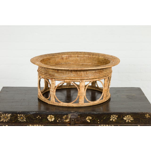 Mid 20th Century Northern Thai Vintage Woven Rattan Khantok Tray For Sale - Image 5 of 12