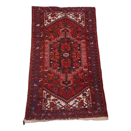 Vintage Oriental Rug in Wool For Sale