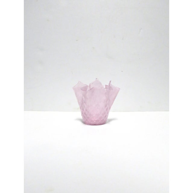 A beautiful Italian pink handkerchief art glass vase in the style of Venini, circa 20th century, Italy. A beautiful hand-...