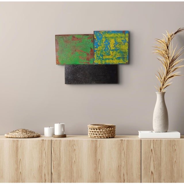 In this intimate series of small-scale wall relief sculptures, French abstract artist André Debono explores the tactile...