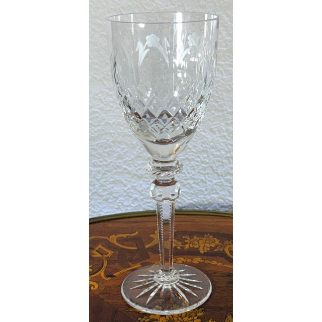 1990s Rogaska Queen Crystal Wine Glasses Set of 4 Cut Floral 7.75" Slovenia For Sale - Image 5 of 6