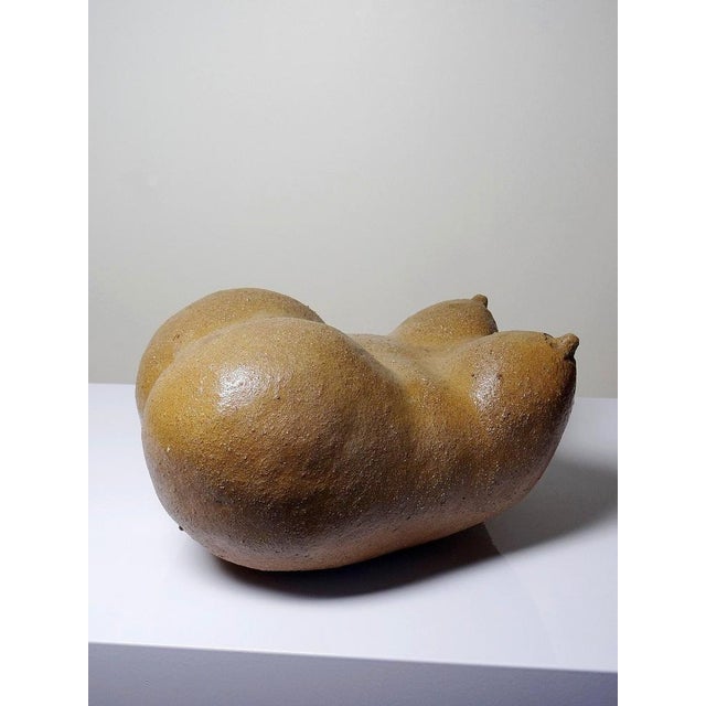 Large Sculptural Venus in Sandstone, 1990s For Sale - Image 6 of 16