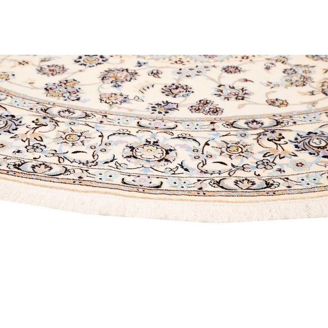 Nain Hand-Knotted Rug in Virgin Wool For Sale - Image 4 of 11