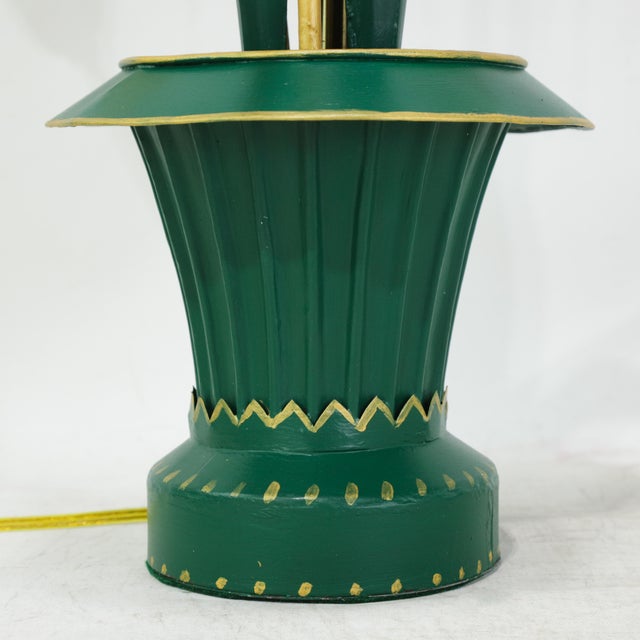 Vintage Brunschwig & Fils Green Tole Flower Table Lamps, Yellow and Pink Tulip Design - a Pair For Sale - Image 4 of 11