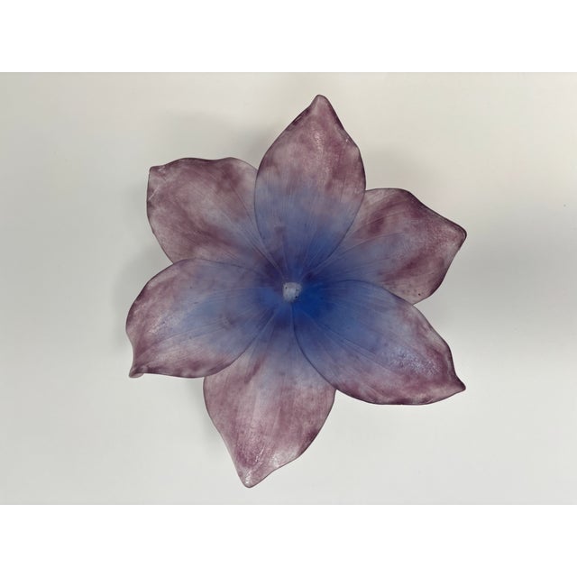 Amethyst Daum France Amaryllis Amethyst Pate De Verre Crystal Vide-Poche Bowl Signed in Original Box For Sale - Image 8 of 14